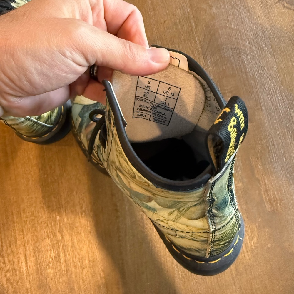Dr. Martens x Tate London 8 eye Boots - Multicolor - Picture 6 of 6
